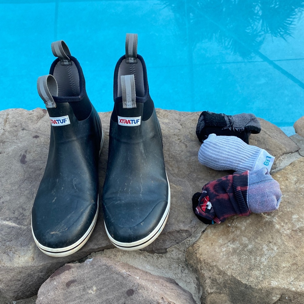 Men’s boots + socks